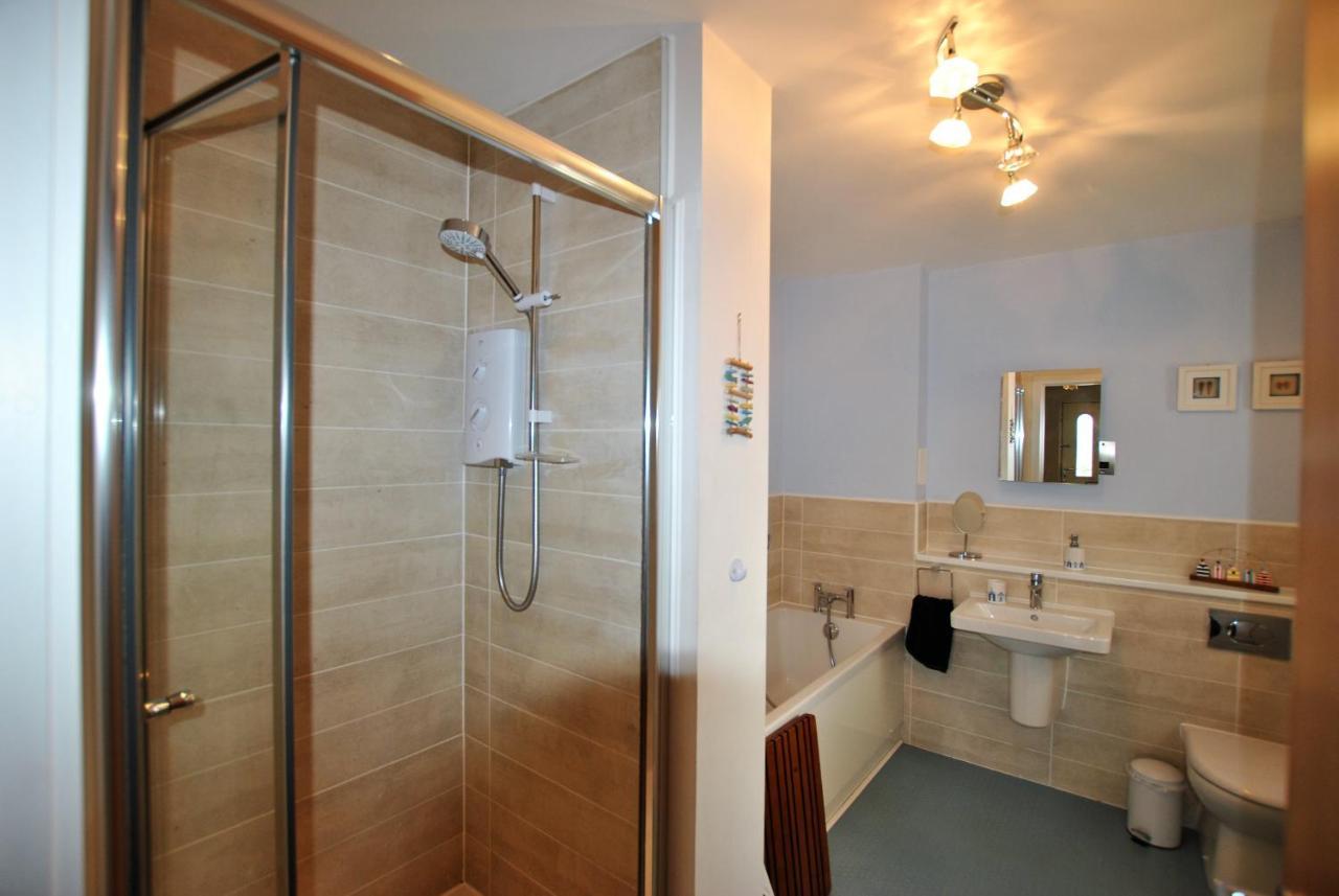 The Neuk- Contemporary Coastal Apartment Анструтер Экстерьер фото